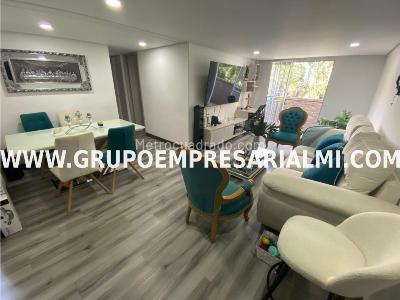 Apartamento de 3 alcobas en venta en Los Colores, Medellín, 82 m² · foto 6 de 20