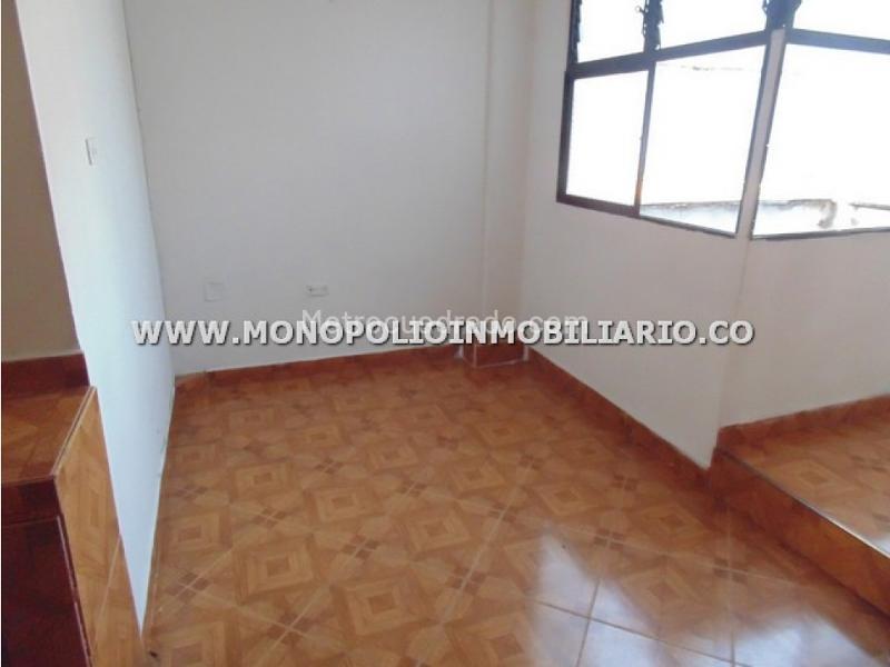 Apartamento Moderno de 3 Alcobas en Los Colores - 4