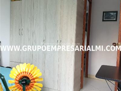 Apartamento en venta en Calasanz, Medellín · foto 8 de 14