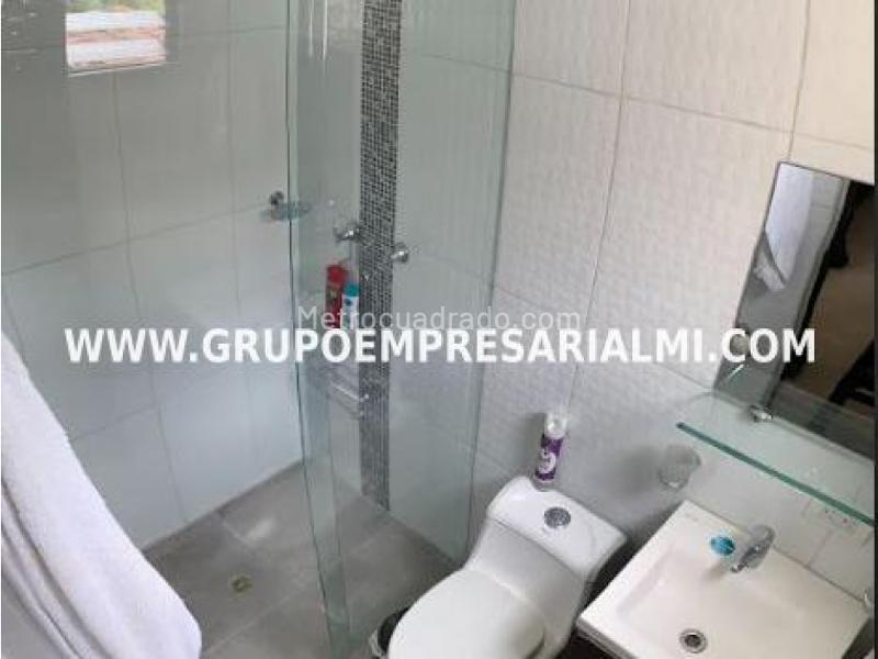 Beautiful 3BR Apartment in La Floresta - 7