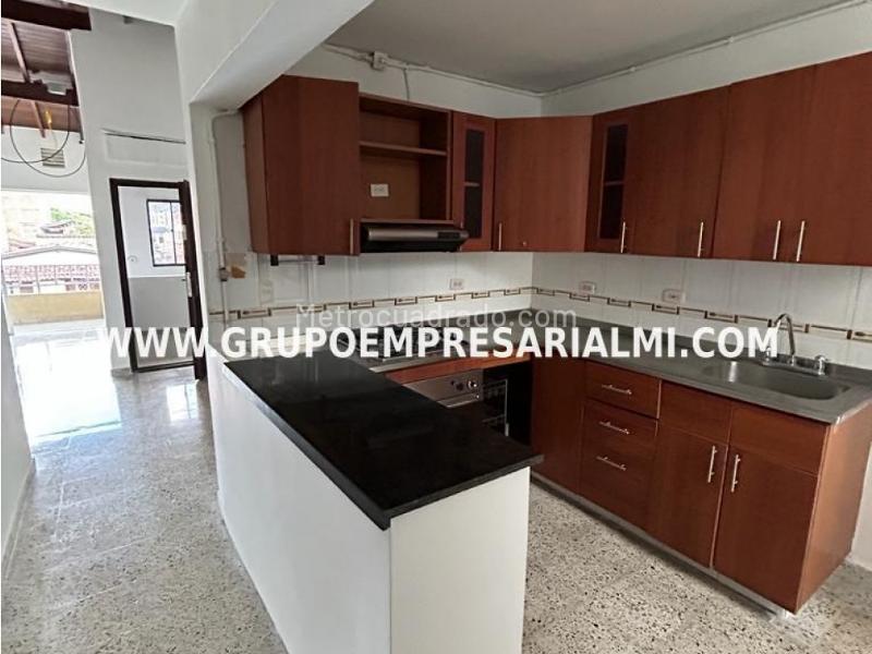 Spacious 3BR Apartment in El Estadio Neighborhood - 3