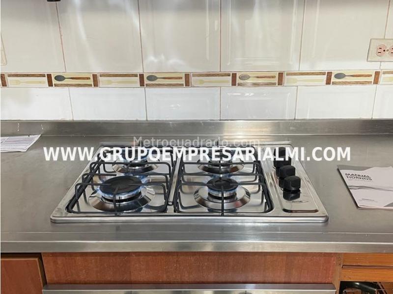 Spacious 3BR Apartment in El Estadio Neighborhood - 5