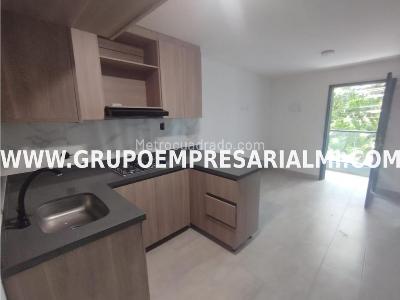 Apartaestudio en arriendo en Simon Bolivar, Medellín, 40 m² · foto 2 de 9