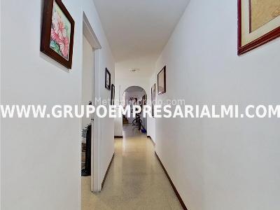 Apartamento de 3 alcobas en venta en La Castellana, Medellín, 93 m² · foto 8 de 20