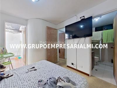 Apartamento de 3 alcobas en venta en La Castellana, Medellín, 93 m² · foto 11 de 20