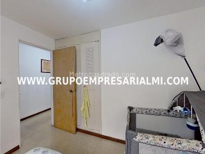 Apartamento de 3 alcobas en venta en La Castellana, Medellín, 93 m² · foto 18 de 20