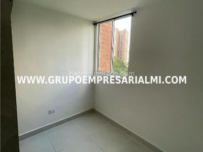 Apartamento de 3 alcobas en venta en Maria Auxiliadora, Sabaneta, 50 m² · foto 10 de 15