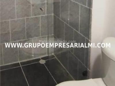 Apartamento de 3 alcobas en venta en Maria Auxiliadora, Sabaneta, 50 m² · foto 14 de 15