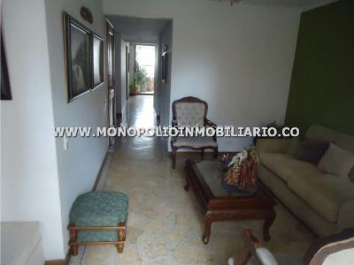 Apartamento en arriendo en Laureles, Medellín · foto 2 de 11