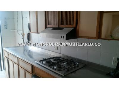 Apartamento en arriendo en Laureles, Medellín · foto 3 de 11