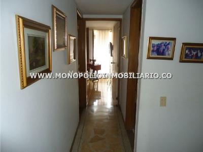 Apartamento en arriendo en Laureles, Medellín · foto 9 de 11