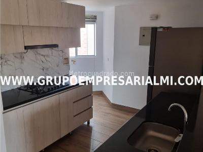 Apartamento de 3 alcobas en arriendo en El Poblado, Medellín, 110 m² · foto 4 de 9