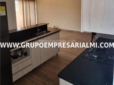 Apartamento de 3 alcobas en arriendo en El Poblado, Medellín, 110 m² · foto 5 de 9