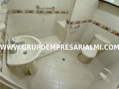 Apartamento de 3 alcobas en venta en Conquistadores, Medellín, 144 m² · foto 17 de 20