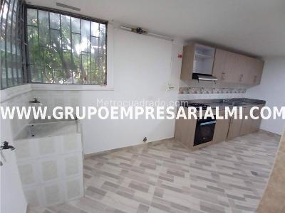 Apartamento de 3 alcobas en venta en Conquistadores, Medellín, 144 m² · foto 2 de 20