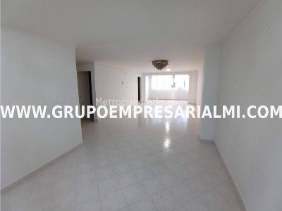 Apartamento de 3 alcobas en venta en Conquistadores, Medellín, 144 m² · foto 4 de 20