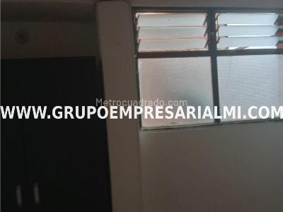Apartaestudio en arriendo en El Velodromo, Medellín, 30 m² · foto 17 de 20