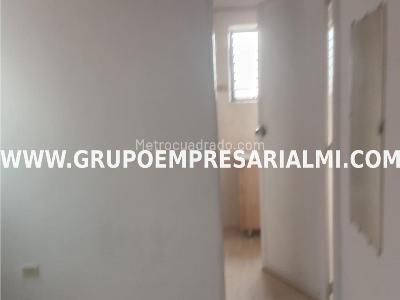 Apartaestudio en arriendo en El Velodromo, Medellín, 30 m² · foto 18 de 20