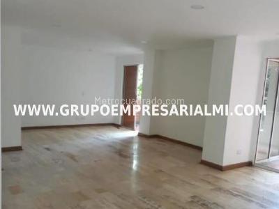 Apartamento de 4 alcobas en arriendo en El Poblado, Medellín, 340 m² · foto 3 de 16