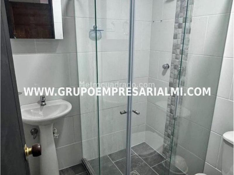 Charming 2BR Apartment in Robledo - 9