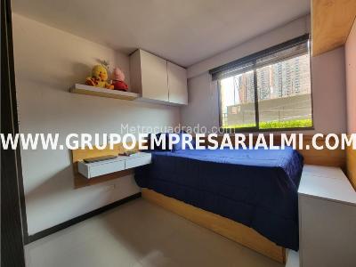 Apartamento de 3 alcobas en venta en Niquia, Bello, 76 m² · foto 4 de 5