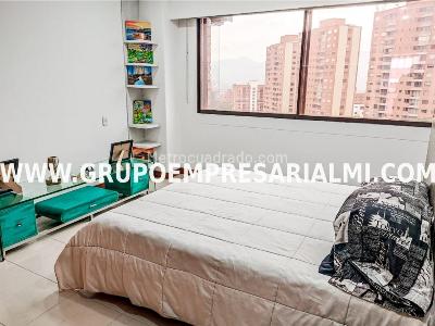 Apartamento de 4 alcobas en arriendo en El Poblado, Medellín, 280 m² · foto 9 de 16