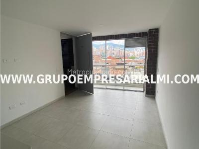 Apartamento en venta en La Independencia, Itagüí · foto 2 de 11
