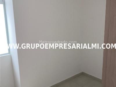 Apartamento en venta en La Independencia, Itagüí · foto 3 de 11