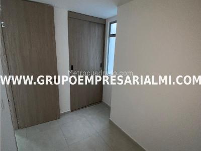 Apartamento en venta en La Independencia, Itagüí · foto 4 de 11