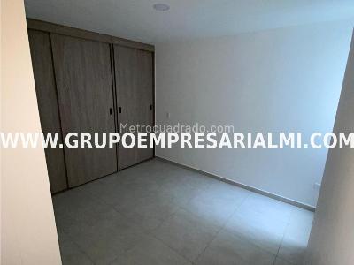 Apartamento en venta en La Independencia, Itagüí · foto 5 de 11