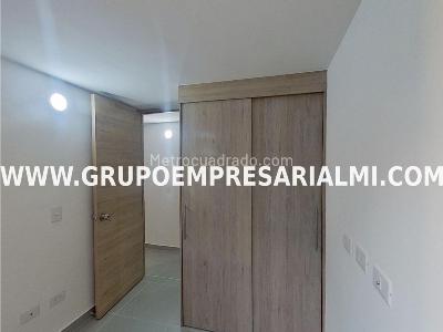 Apartamento de 3 alcobas en venta en Valerias, Bello, 68 m² · foto 13 de 20