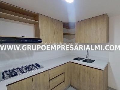 Apartamento de 3 alcobas en venta en Valerias, Bello, 68 m² · foto 2 de 20