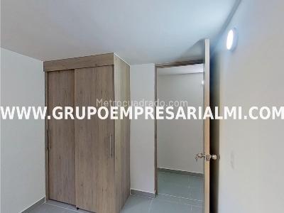 Apartamento de 3 alcobas en venta en Valerias, Bello, 68 m² · foto 6 de 20