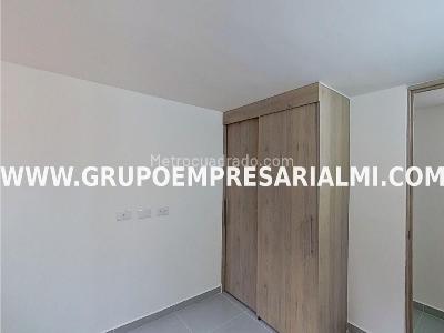 Apartamento de 3 alcobas en venta en Valerias, Bello, 68 m² · foto 9 de 20