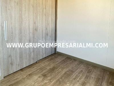 Apartamento de 3 alcobas en venta en Las Lomitas, Sabaneta, 76 m² · foto 9 de 19