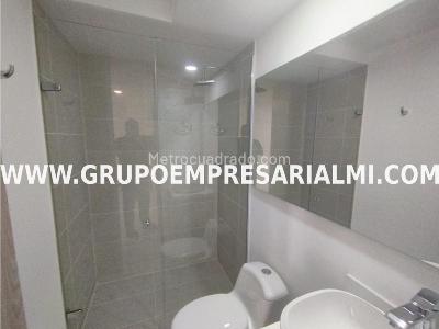 Apartamento de 3 alcobas en arriendo en El Poblado, Medellín, 70 m² · foto 6 de 7