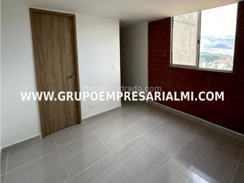 Modern 2BR Apartment for Rent in Calasanz (24th Floor View) - 5