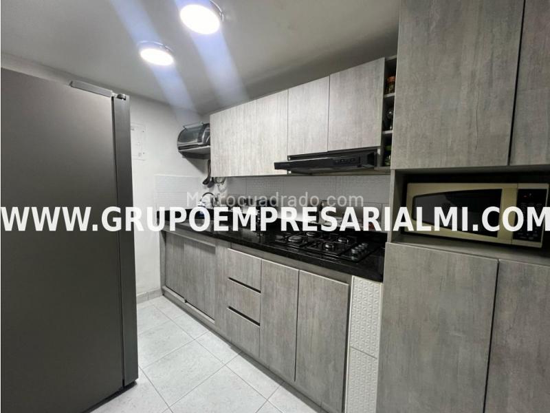 Charming 3BR House with 5 Baths in La America - 7