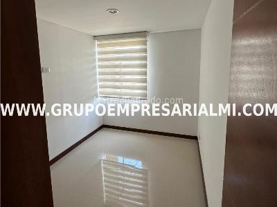 Apartamento en venta en El Poblado, Medellín · foto 6 de 19