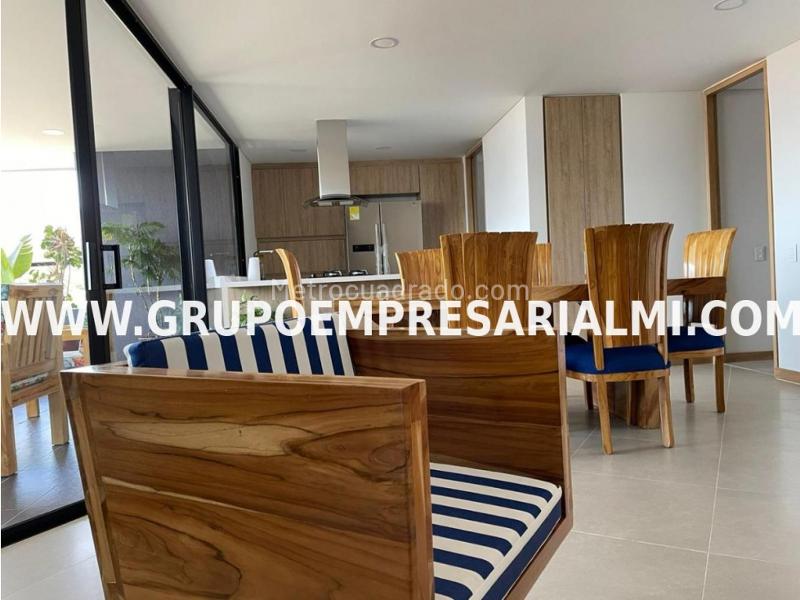 Apartamento Amoblado de Lujo de 3 Alcobas en El Poblado - 8