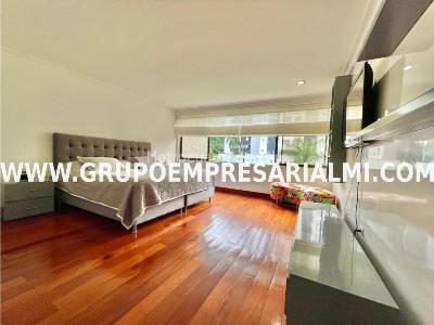 Apartamento de 4 alcobas en venta en El Poblado, Medellín, 430 m² · foto 12 de 20
