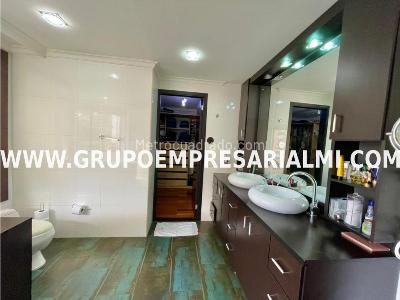 Apartamento de 4 alcobas en venta en El Poblado, Medellín, 430 m² · foto 19 de 20