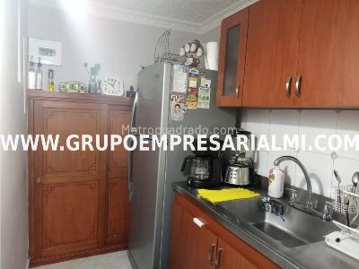 Casa de 2 alcobas en venta en Cabañitas, Bello, 87 m² · foto 3 de 7