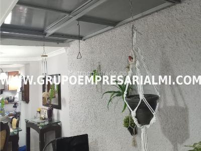 Casa de 2 alcobas en venta en Cabañitas, Bello, 87 m² · foto 2 de 7