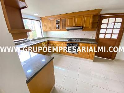 Apartamento en venta en El Poblado, Medellín · foto 4 de 20