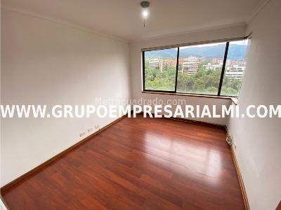 Apartamento en venta en El Poblado, Medellín · foto 18 de 20