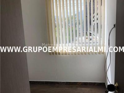 Apartamento de 2 alcobas en venta en Los Alcazares, Sabaneta, 59 m² · foto 8 de 9