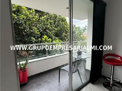 Casa de 3 alcobas en venta en Estadio, Medellín, 81 m² · foto 2 de 13