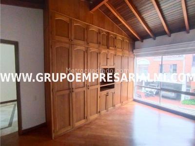 Casa de 4 alcobas en arriendo en El Poblado, Medellín, 320 m² · foto 11 de 20
