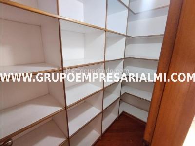 Casa de 4 alcobas en arriendo en El Poblado, Medellín, 320 m² · foto 14 de 20